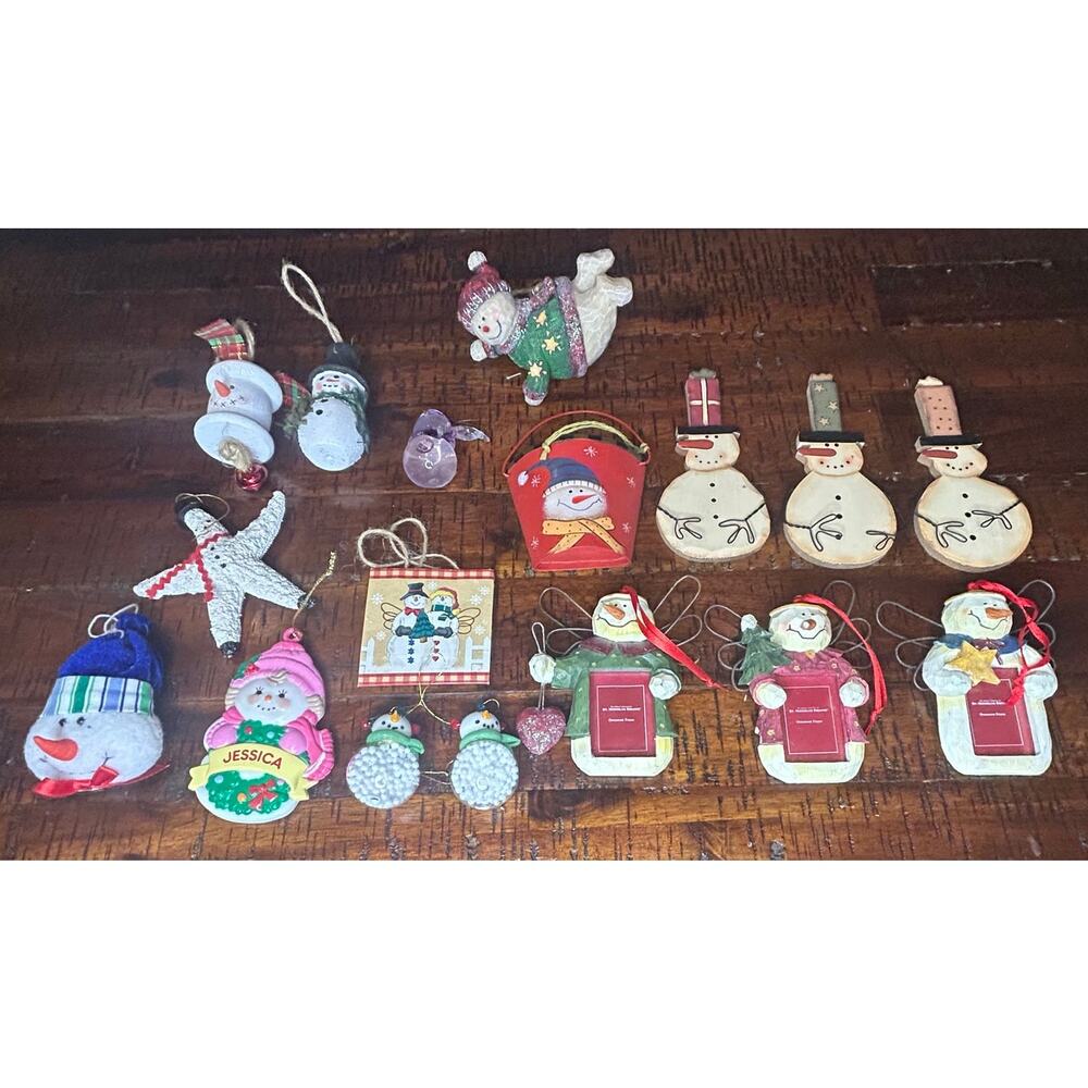 Vintage Holiday Christmas Tree Ornaments Snowman Santa Festive Colorful Gifts‎